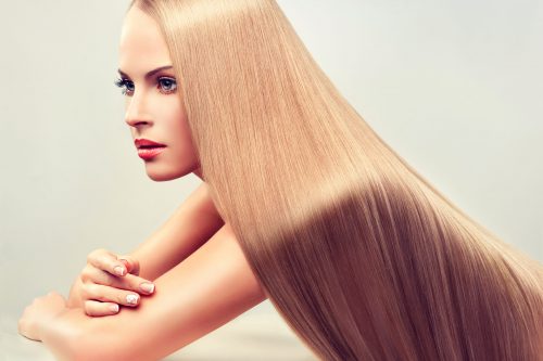Beautiful,Blonde,Woman,With,Long,Straight,Healthy,And,Shiny,Hair.